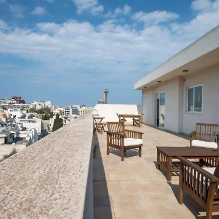 Vbh Penthouse Spinola St Julian